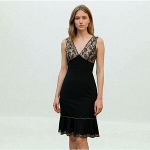 Vintage David Meister Tulip Lace V-Neck '90s Velvet Trim Evening Cocktail Dress